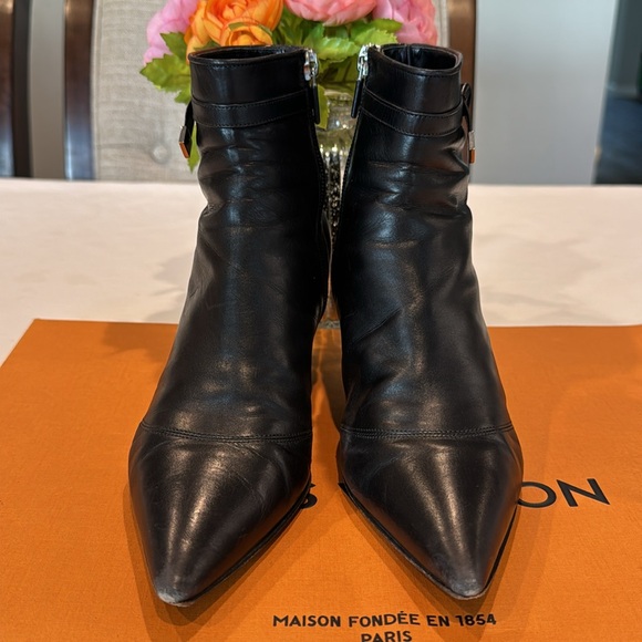 Authentic Louis Vuitton ankle boots - Picture 4 of 16